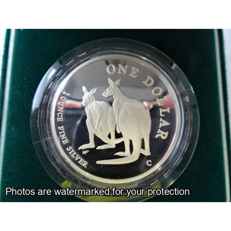 *** SOLD ***  1999 $1 Silver Kangaroo
